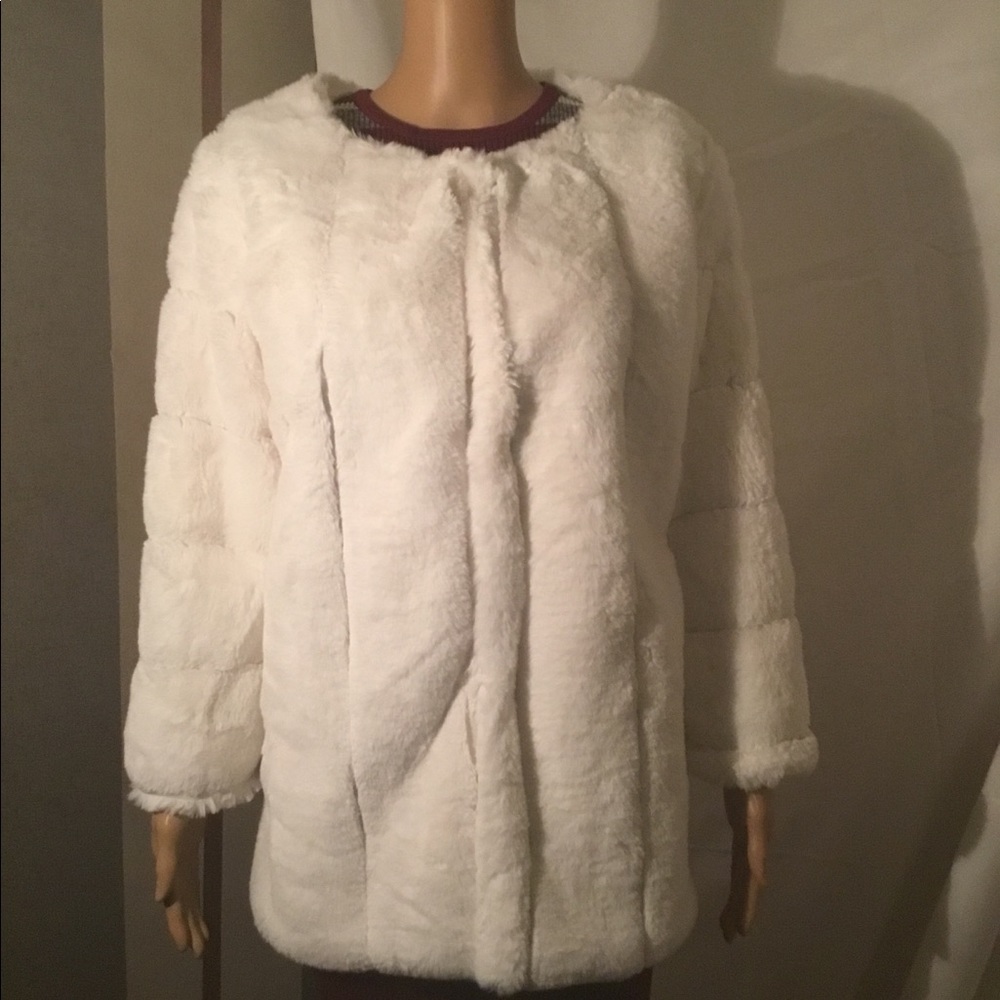 Very classy winter white faux fur